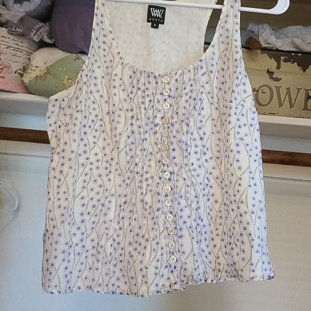 Adorable white and lavendar dressybutton down tank